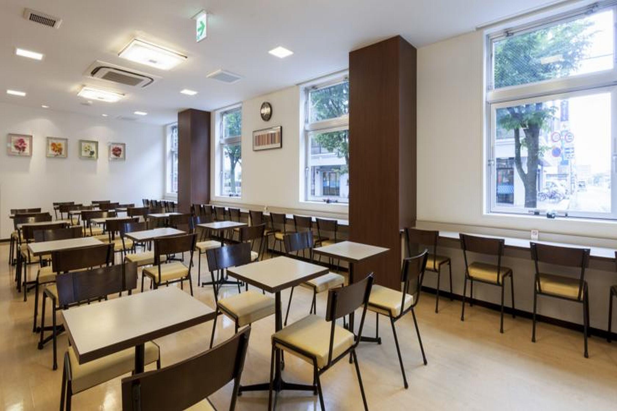 佐贺康福特酒店